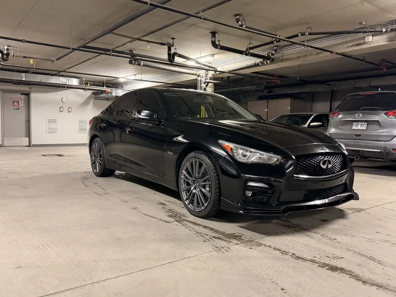 Infiniti Q50 снимка Infiniti Q50