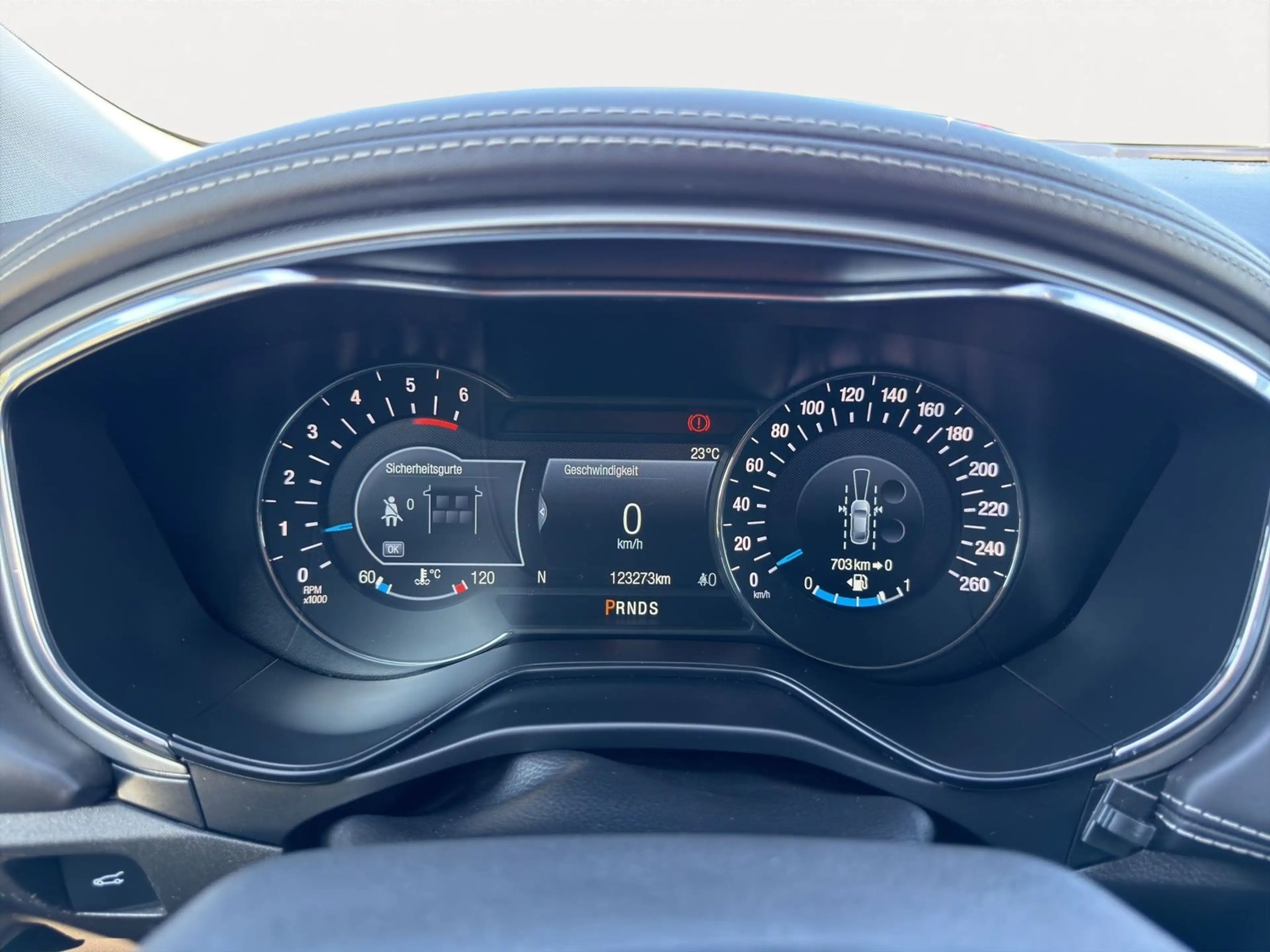 Ford Mondeo 2.0 TDCi Vignale Start/Stopp — photo 9