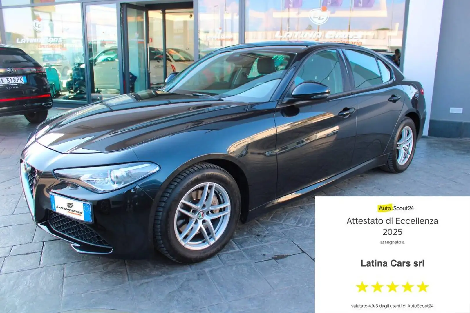 Alfa Romeo Giulia 2.2 t Business 160cv auto my19 Nero - 1