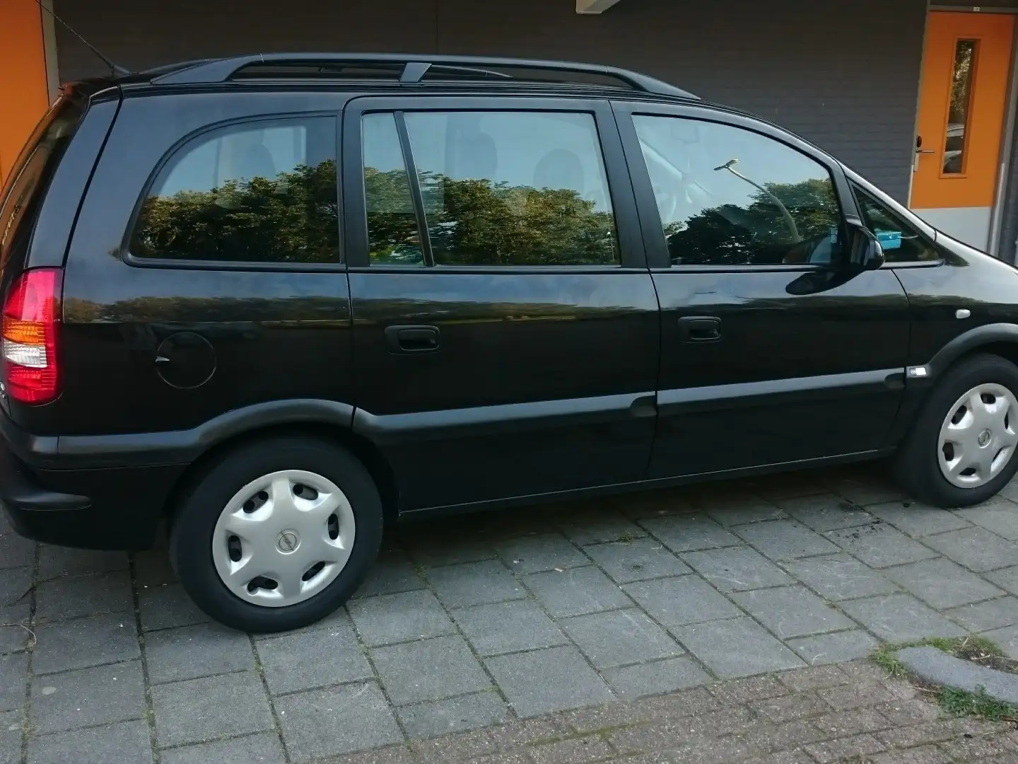 Opel Zafira 1.6-16V Comfort Negro - 1