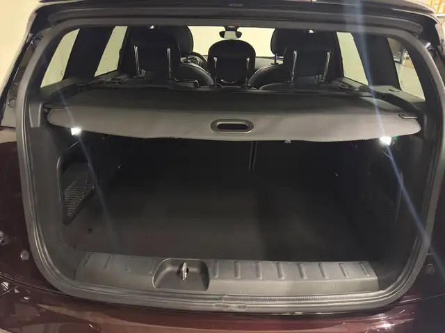 Mini Hatch view 15