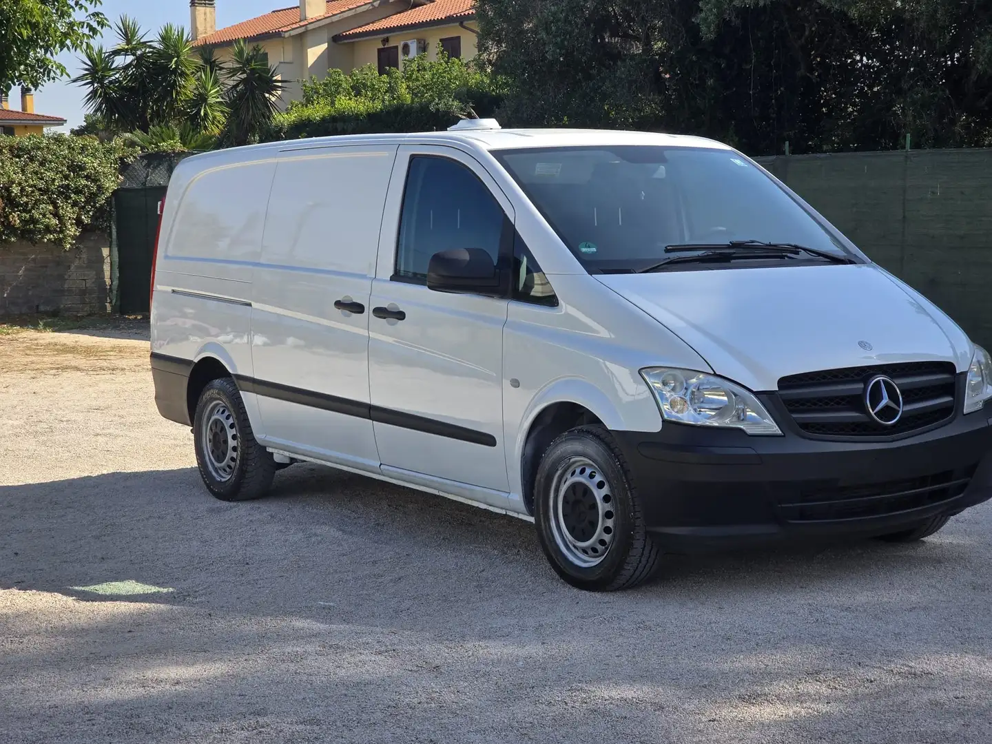 Mercedes-Benz Vito Bianco - 2