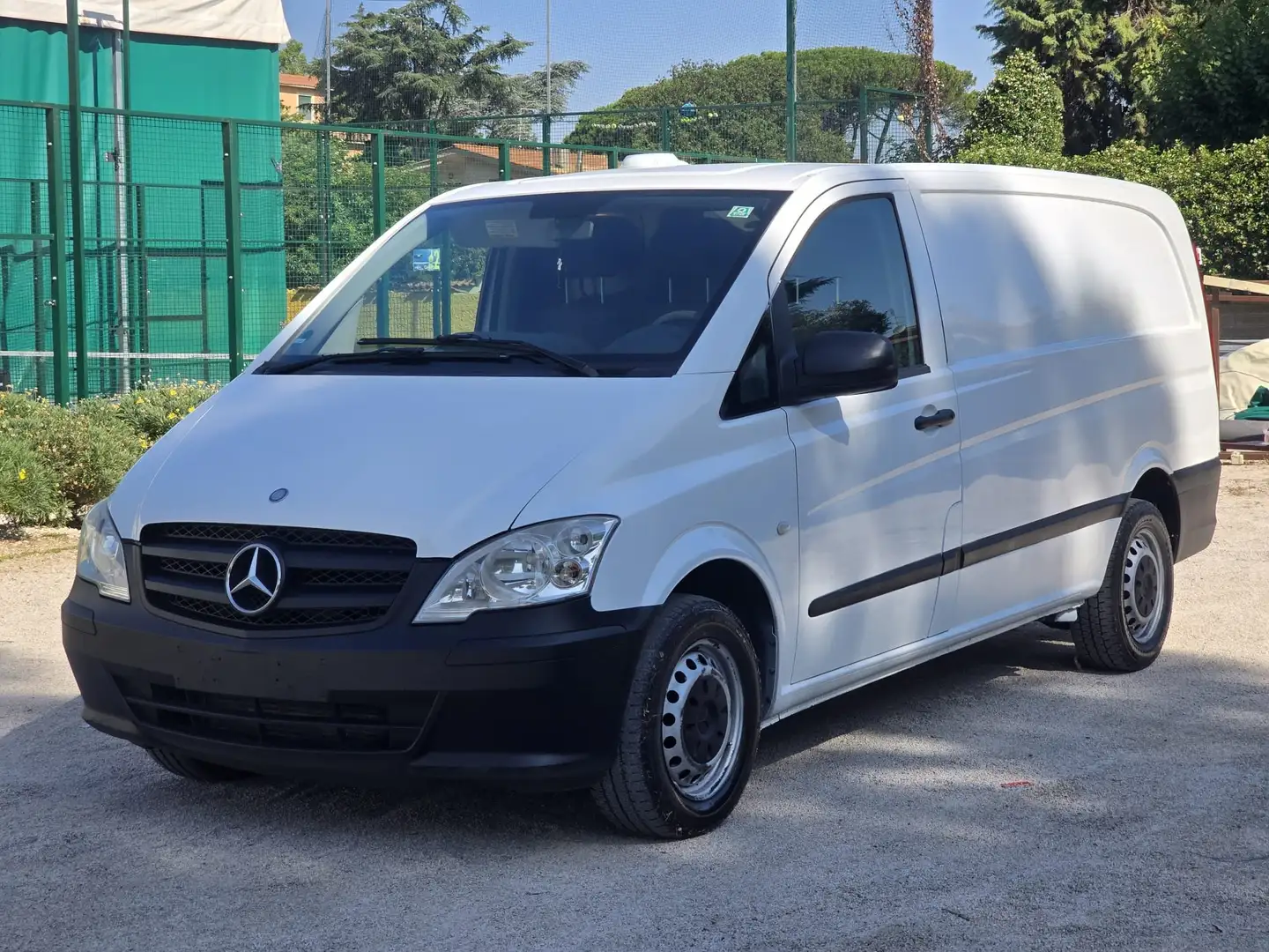 Mercedes-Benz Vito Bianco - 1