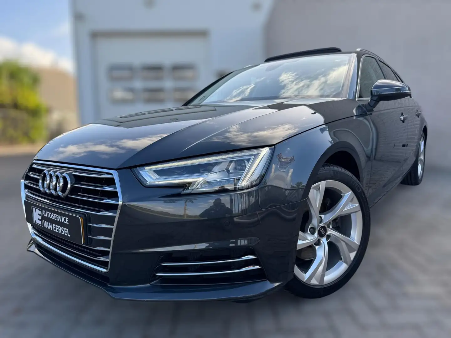 Audi A4 Avant 1.4 TFSI Sport Pro Line 150PK PANORAMADAK / Grijs - 1