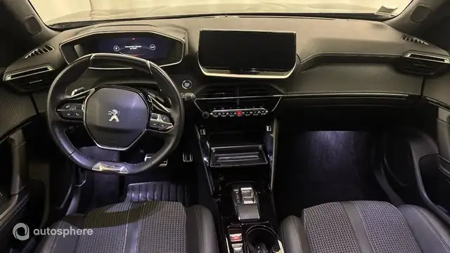 Peugeot 2008 view 11