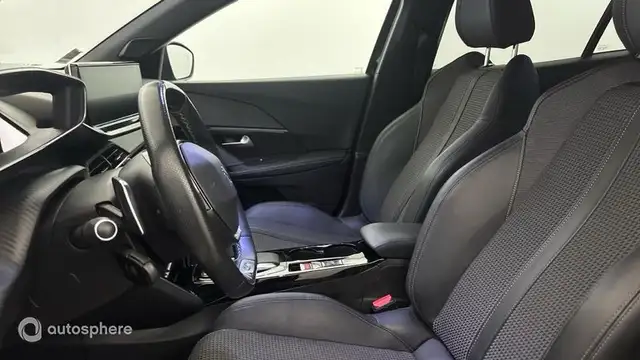 Peugeot 2008 view 12