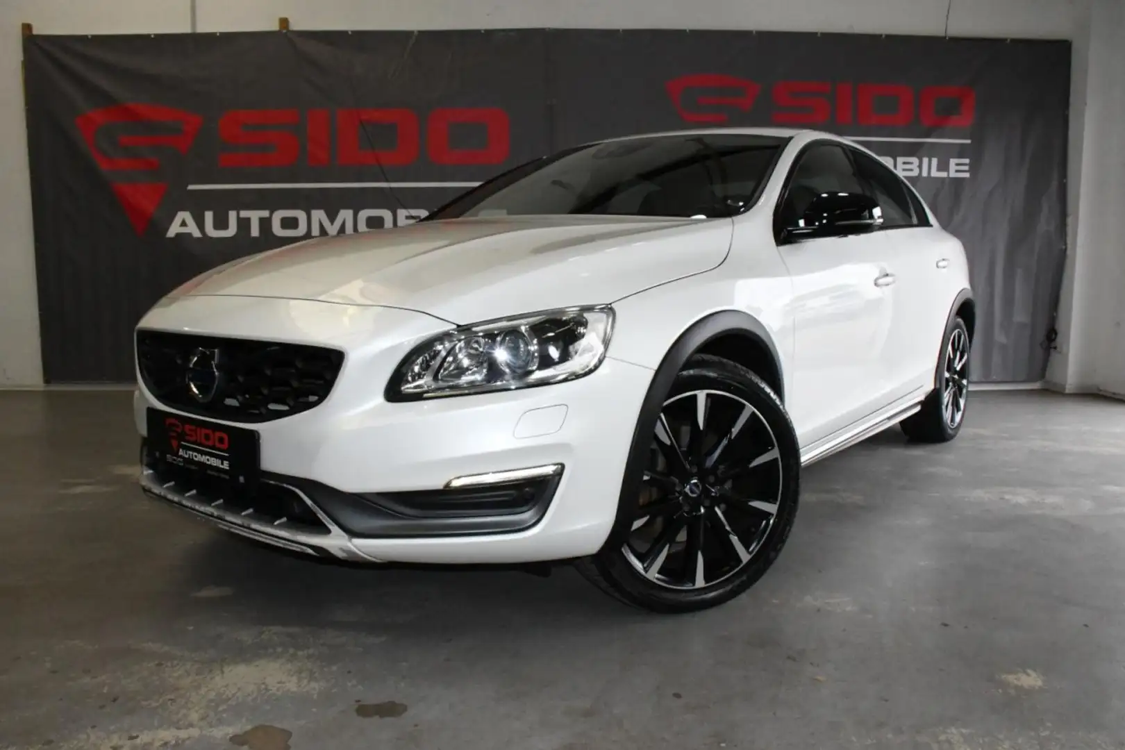 Volvo S60 Cross Country Country Aut ACC*KEY*BLIS*S-DACH*CAM*NV Klima Blanco - 1