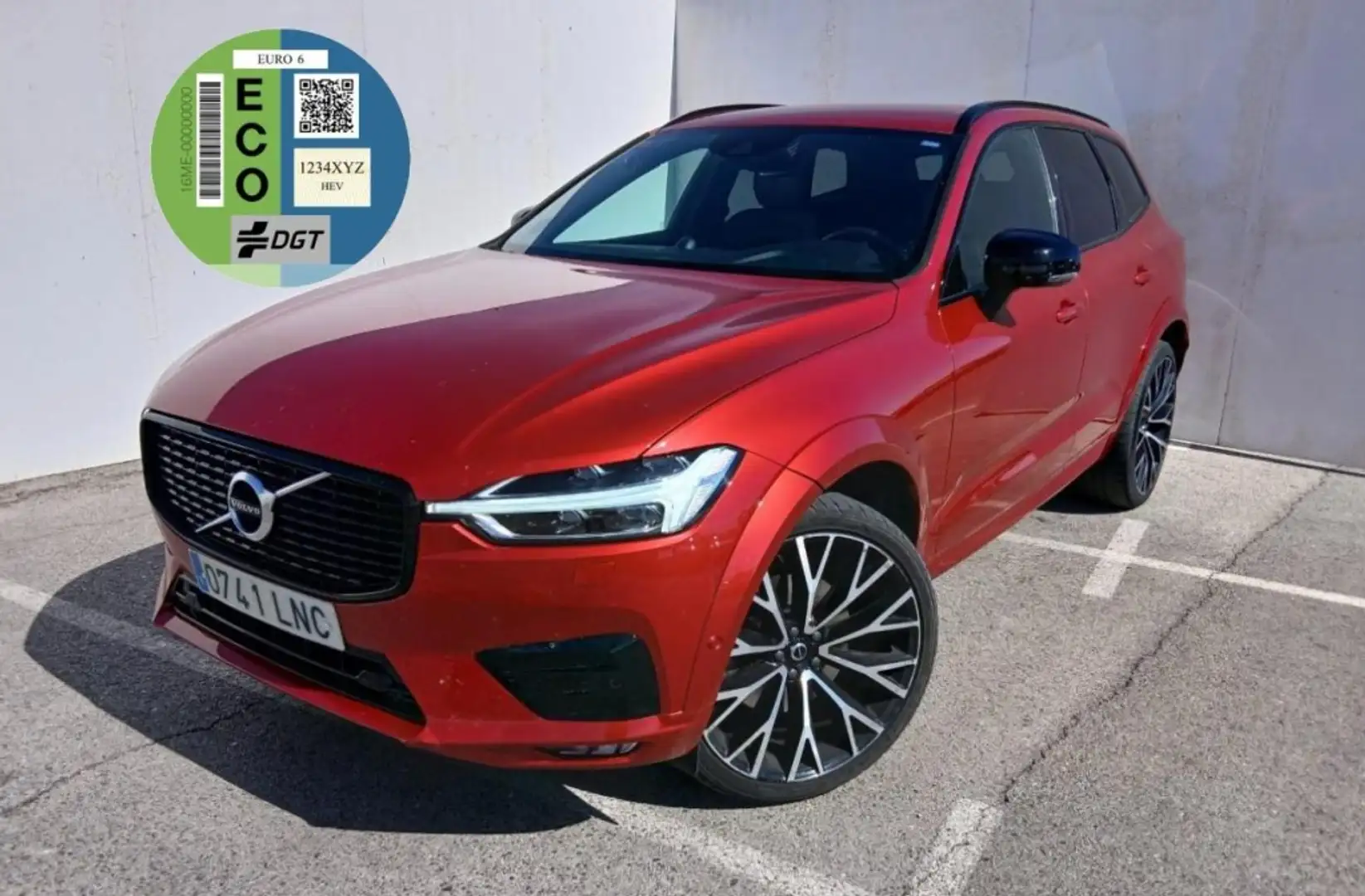 Volvo XC60 B5 R-Design AWD Aut. Rouge - 1
