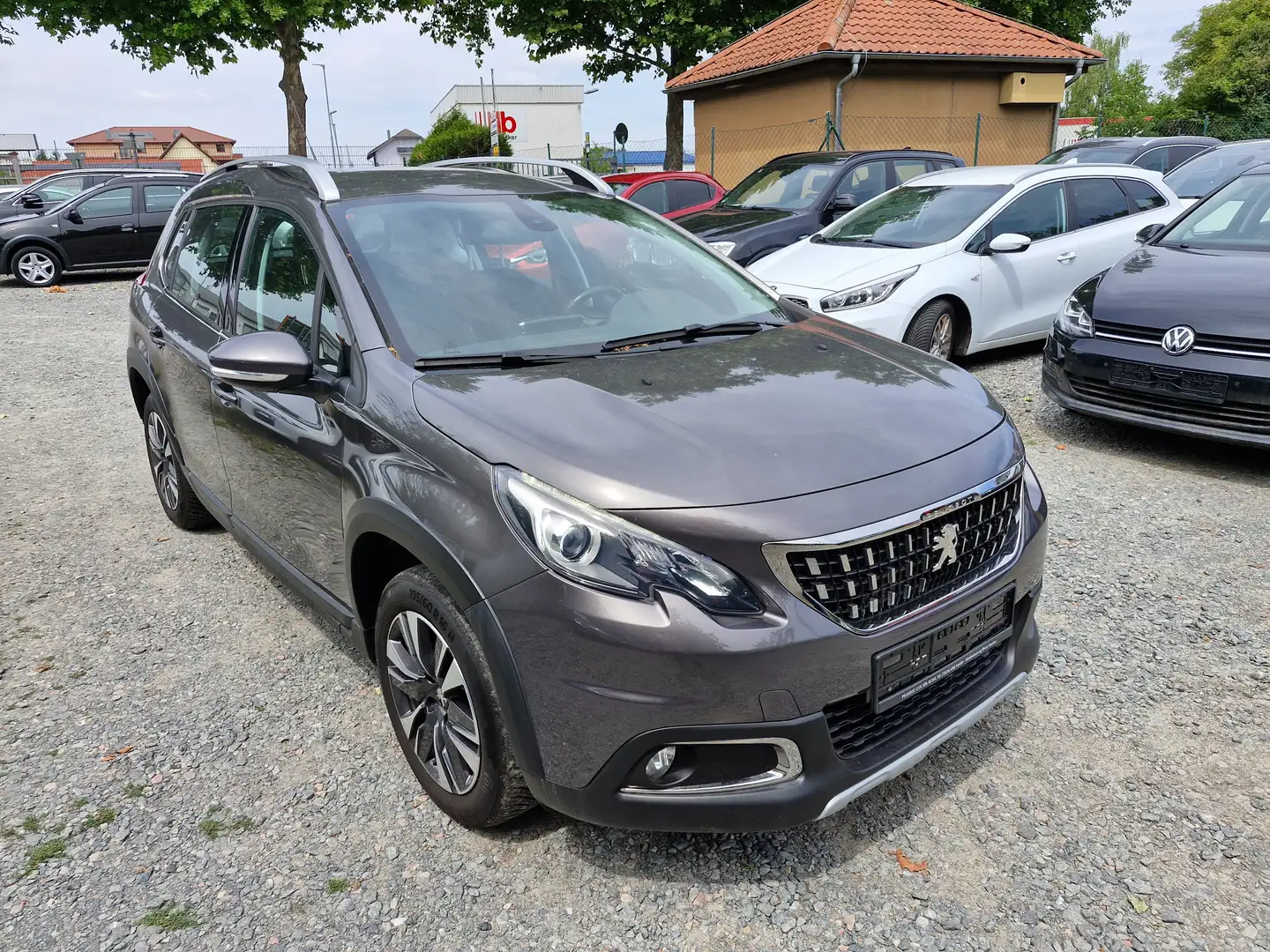 Peugeot 2008 PureTech 110 Stop Grau - 2