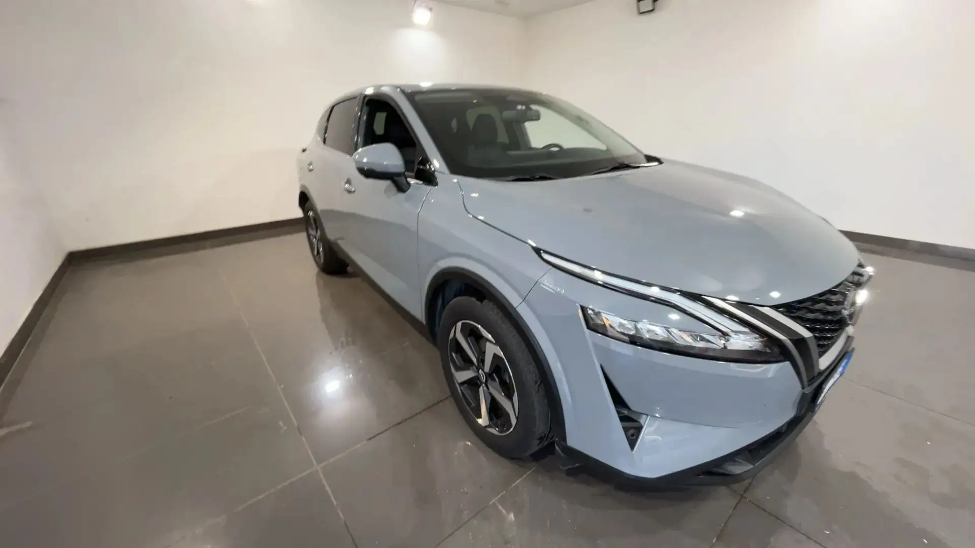Nissan Qashqai Qashqai 1.3 MHEV N-connecta 2WD 140CV Gris - 1