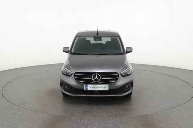 Mercedes-Benz T-Class view 4