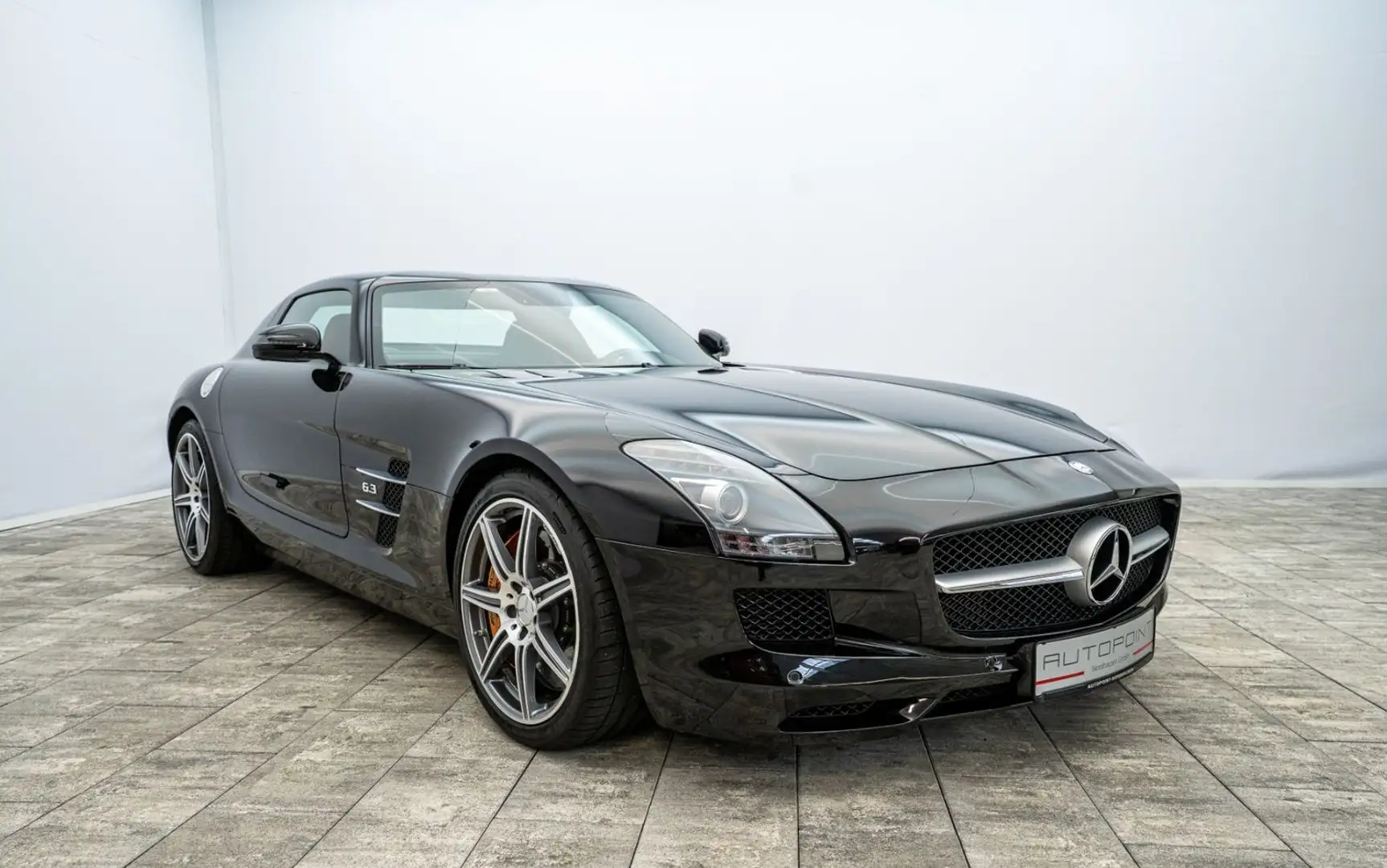 Mercedes-Benz SLS Coupe °Keramikbremse & Carbonpaket° Schwarz - 2