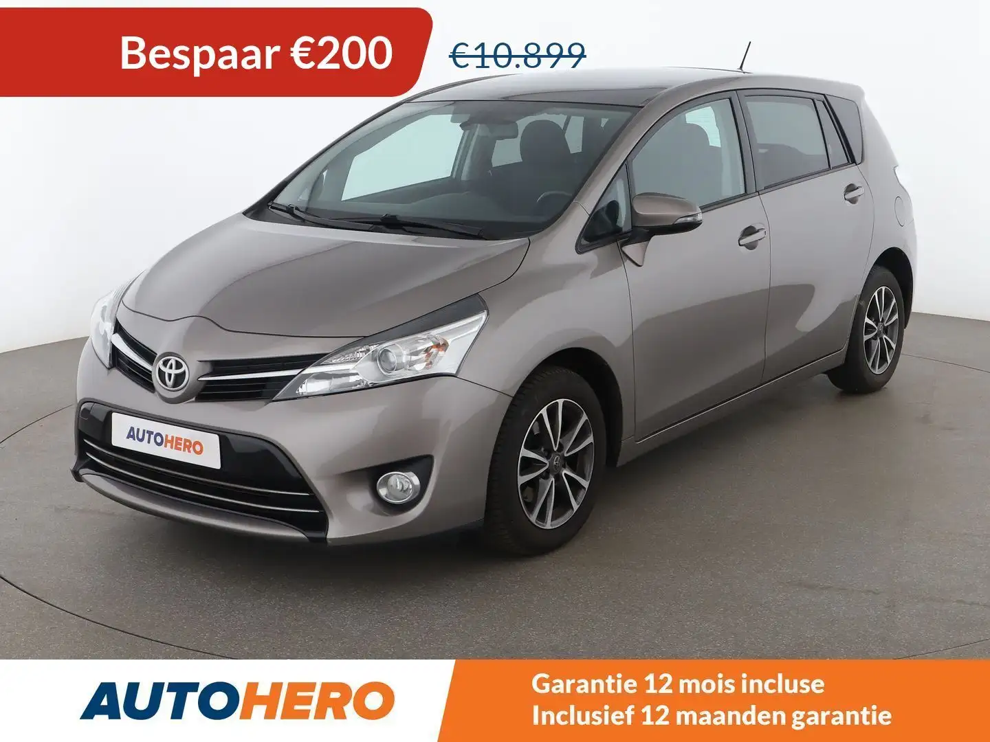 Toyota Verso 1.6 Gris - 1