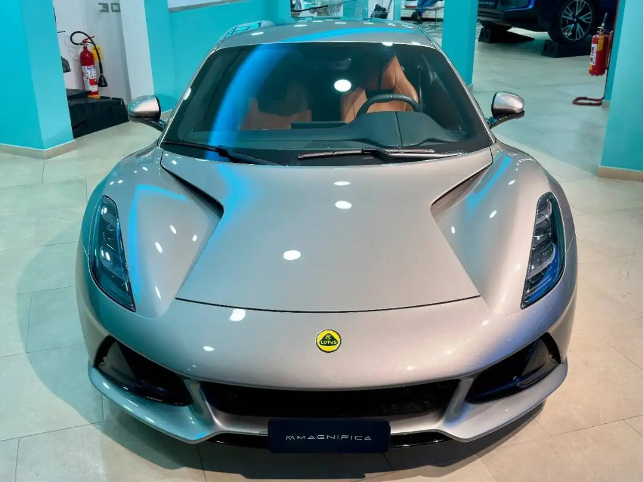 Lotus Emira 2023