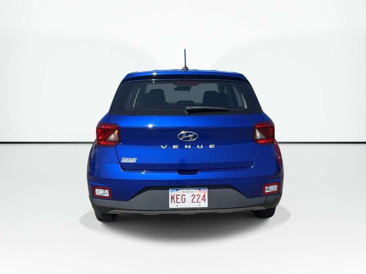 2024 Hyundai Venue Essential | Cam | HtdSeat | Warranty to 2029 Clean — снимка 1