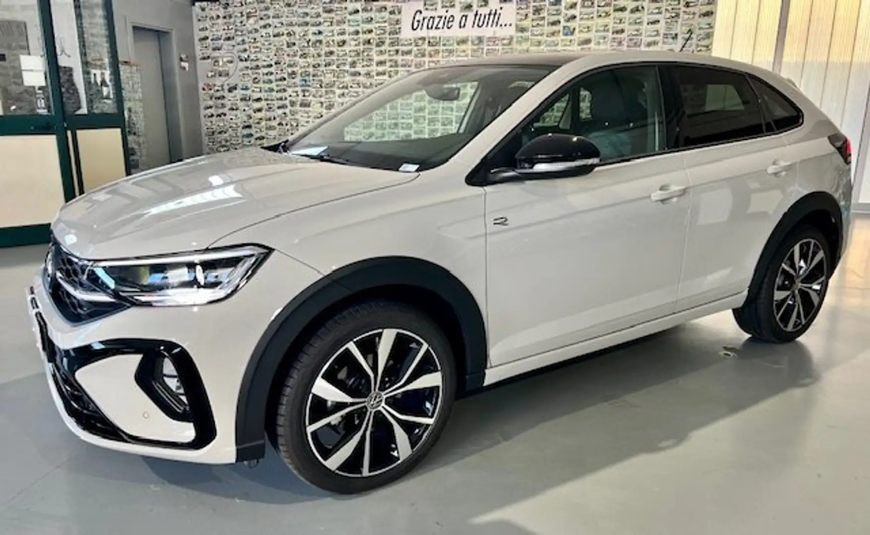 Volkswagen Taigo Taigo 1.0 tsi R-Line 115cv dsg Grigio - 1