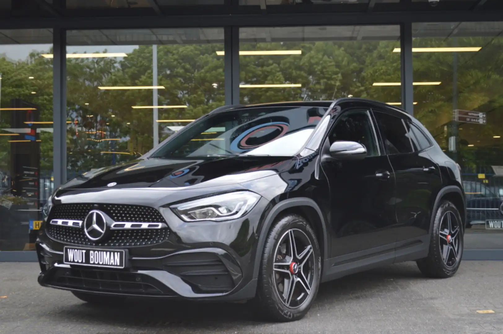 Mercedes-Benz GLA 200 AMG Led Widescreen Sfeer Camera Night Augmented Pd Negro - 2