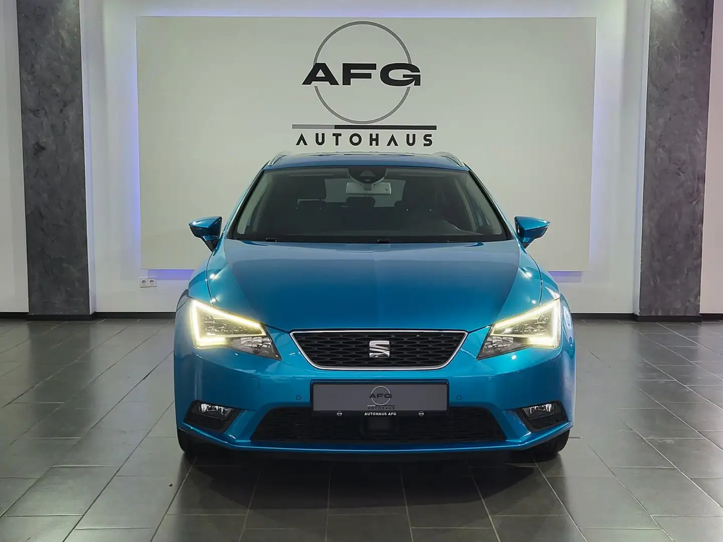 SEAT Leon ST Style*AUTOMATIK* Blau - 2