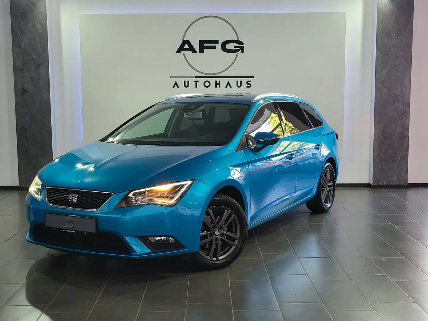 SEAT Leon ST Style*AUTOMATIK* Blau - 1