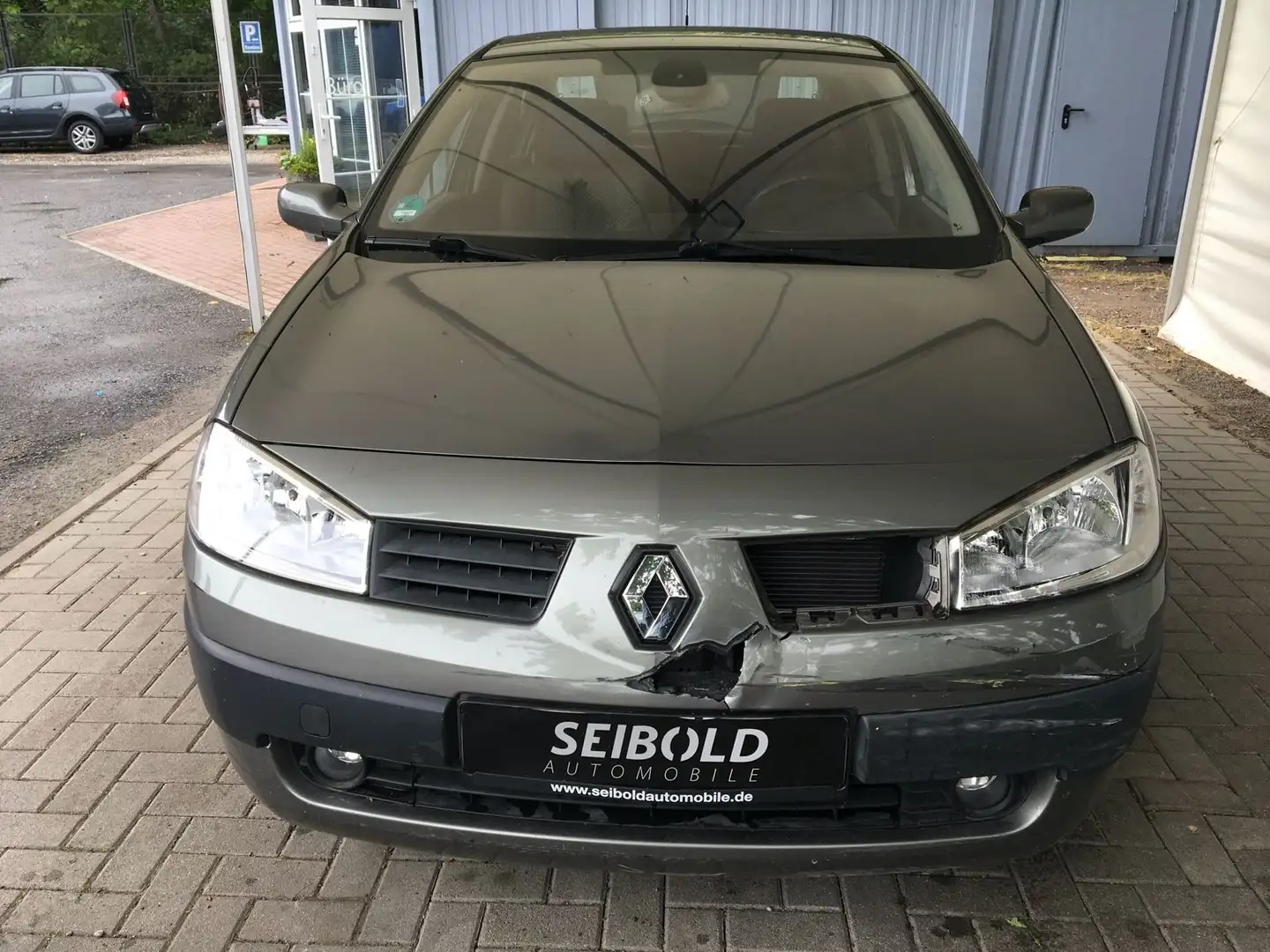 Renault Megane Confort Expression1.6 16V/Tüv bis 01.2027 Gris - 2