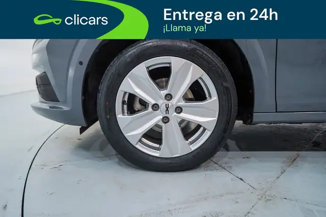 Dacia Sandero view 11