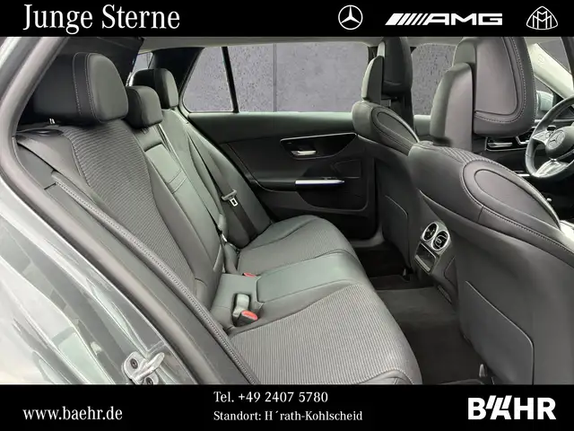 Mercedes-Benz 300 view 9