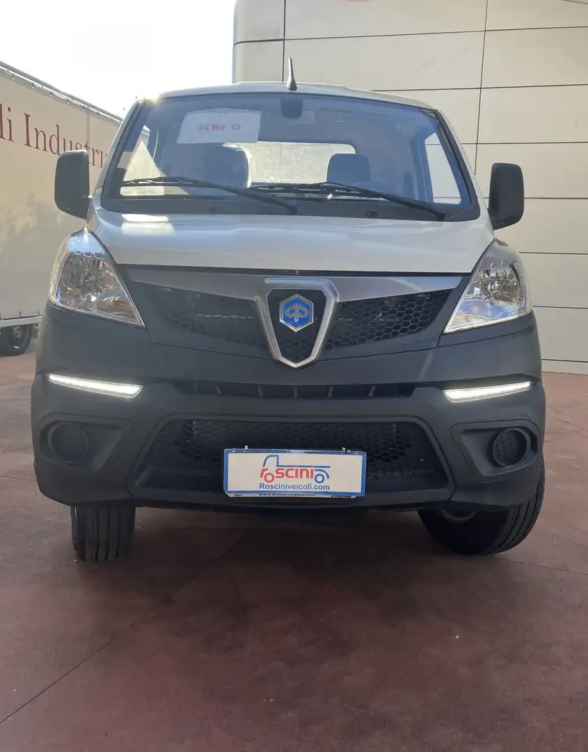 Piaggio Porter Porter NP6 1.5 PC Long Range LPG Cassonato Standa Weiß - 2