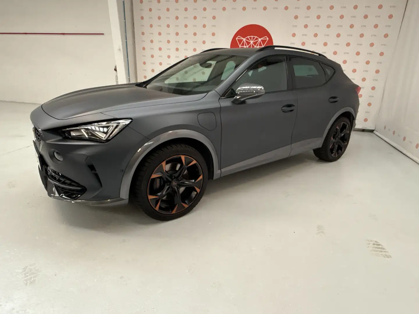 CUPRA Formentor Formentor VZ 1.4 e-Hybrid DSG Gris - 1