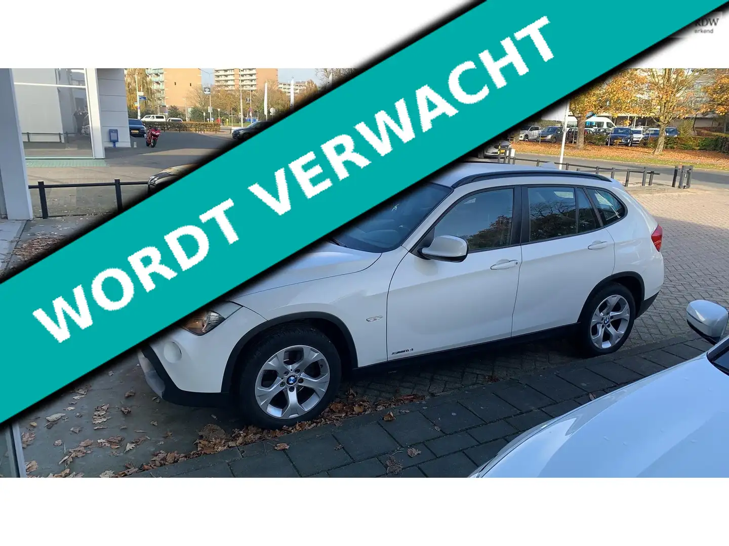 BMW X1 SDrive18i Exe 150pk 2e eig. Clima Navi Trekhaak 17 Blanc - 1