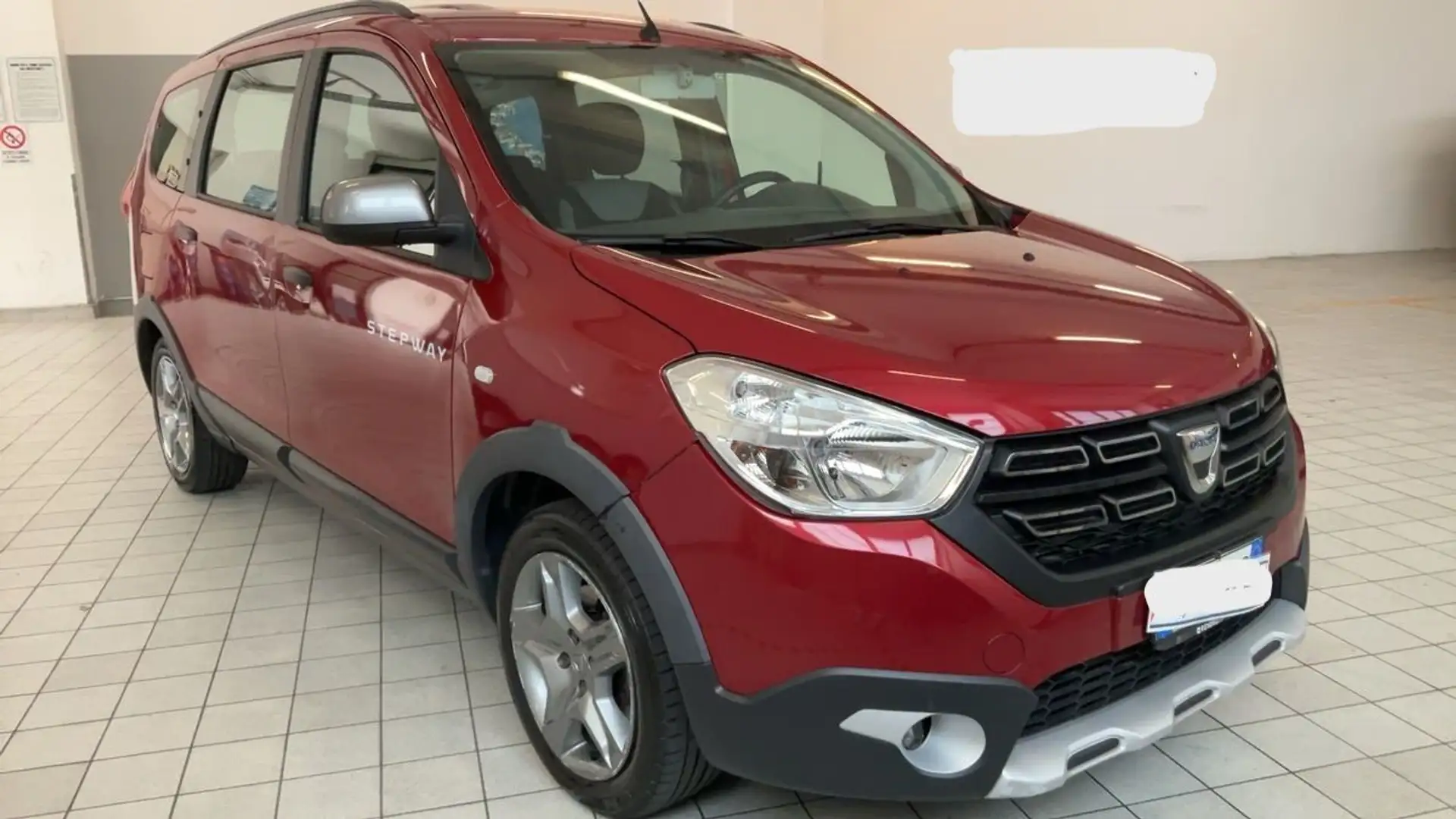 Dacia Lodgy Lodgy 2017 1.5 blue dci Comfort s Rouge - 2