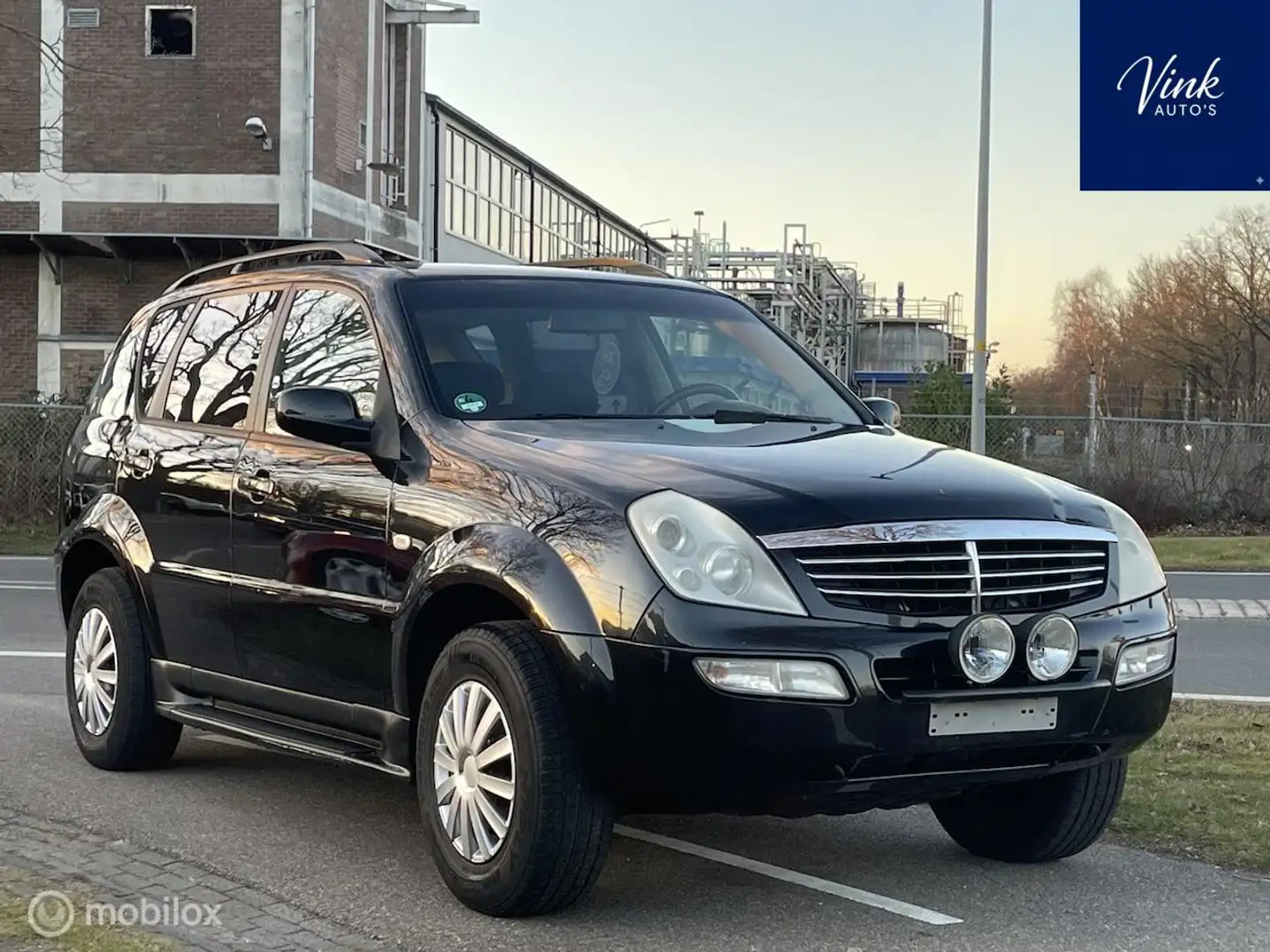 SsangYong Rexton RX 230 | AUTOMAAT | 3500 KG Trekgewicht | 5 Persoo Zwart - 1