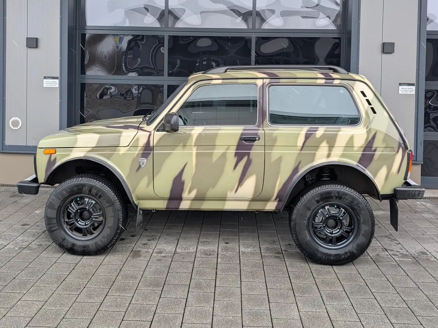 Lada Niva Bronto 4x4 Höher Offroad Räder Klima AHK Beige - 2
