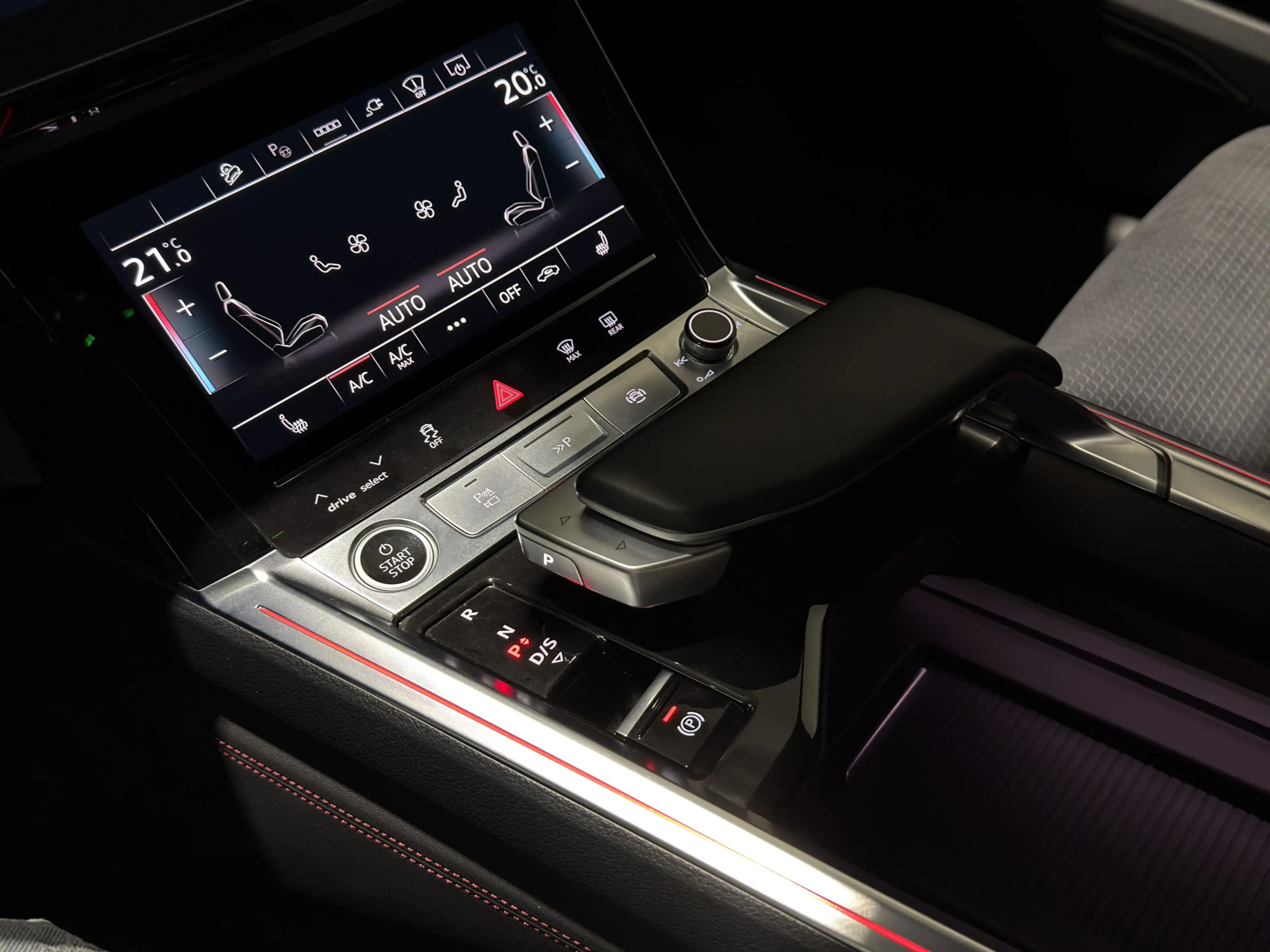 Audi Q8 e-tron Sportback 55 quattro S Edition 115 kWh | 22kW lade — photo 43
