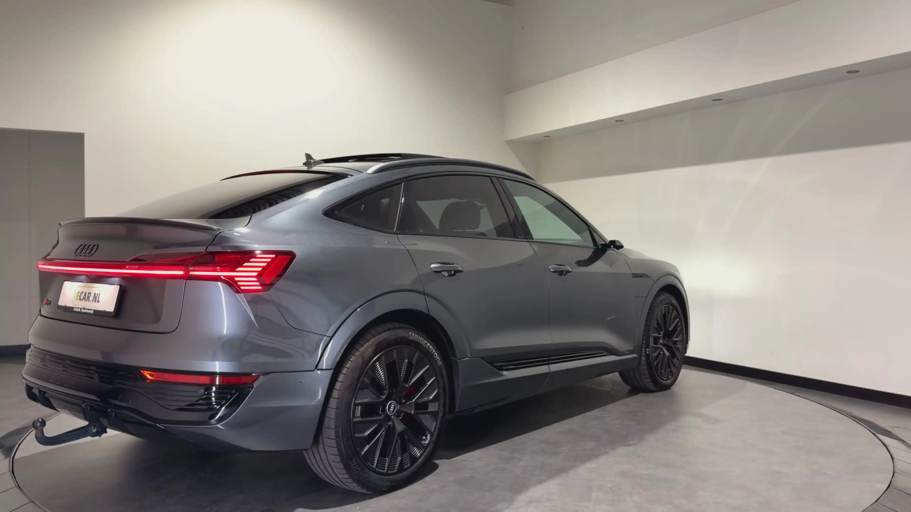 Audi Q8 e-tron Sportback 55 quattro S Edition 115 kWh | 22kW lade — photo 4