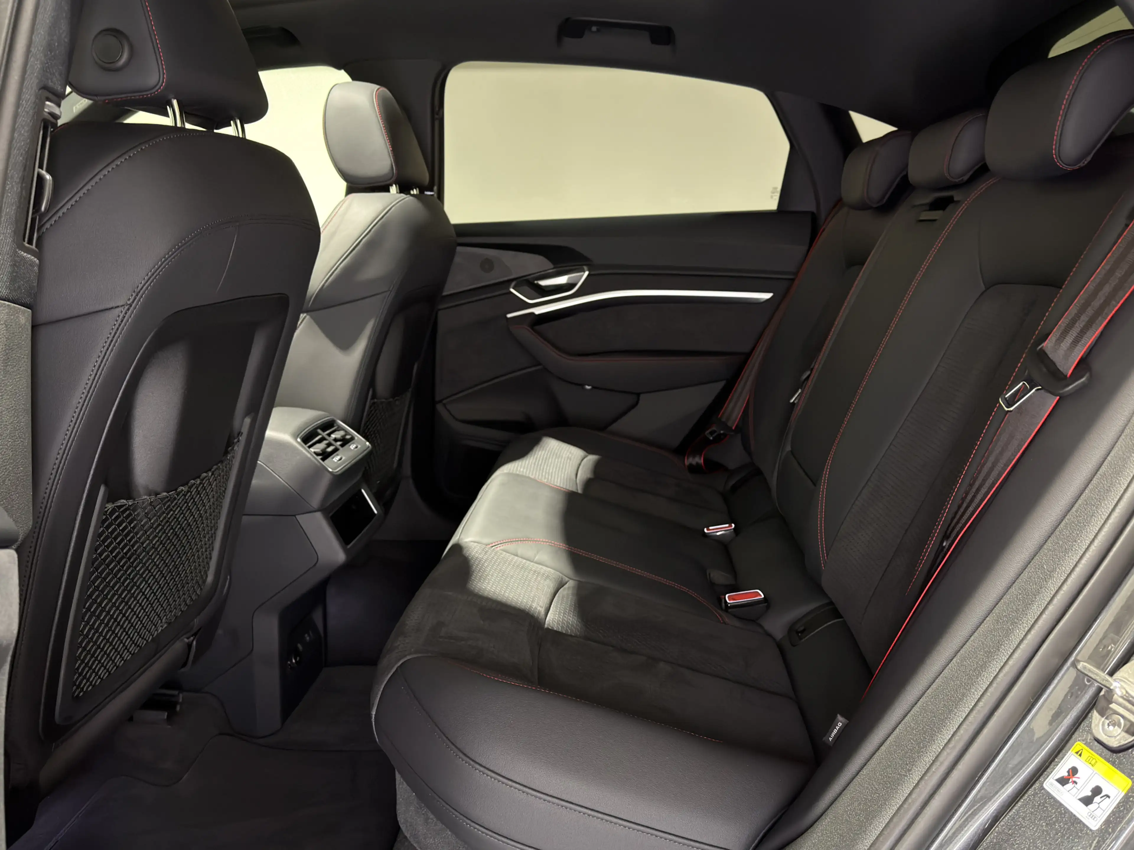 Audi Q8 e-tron Sportback 55 quattro S Edition 115 kWh | 22kW lade — photo 27
