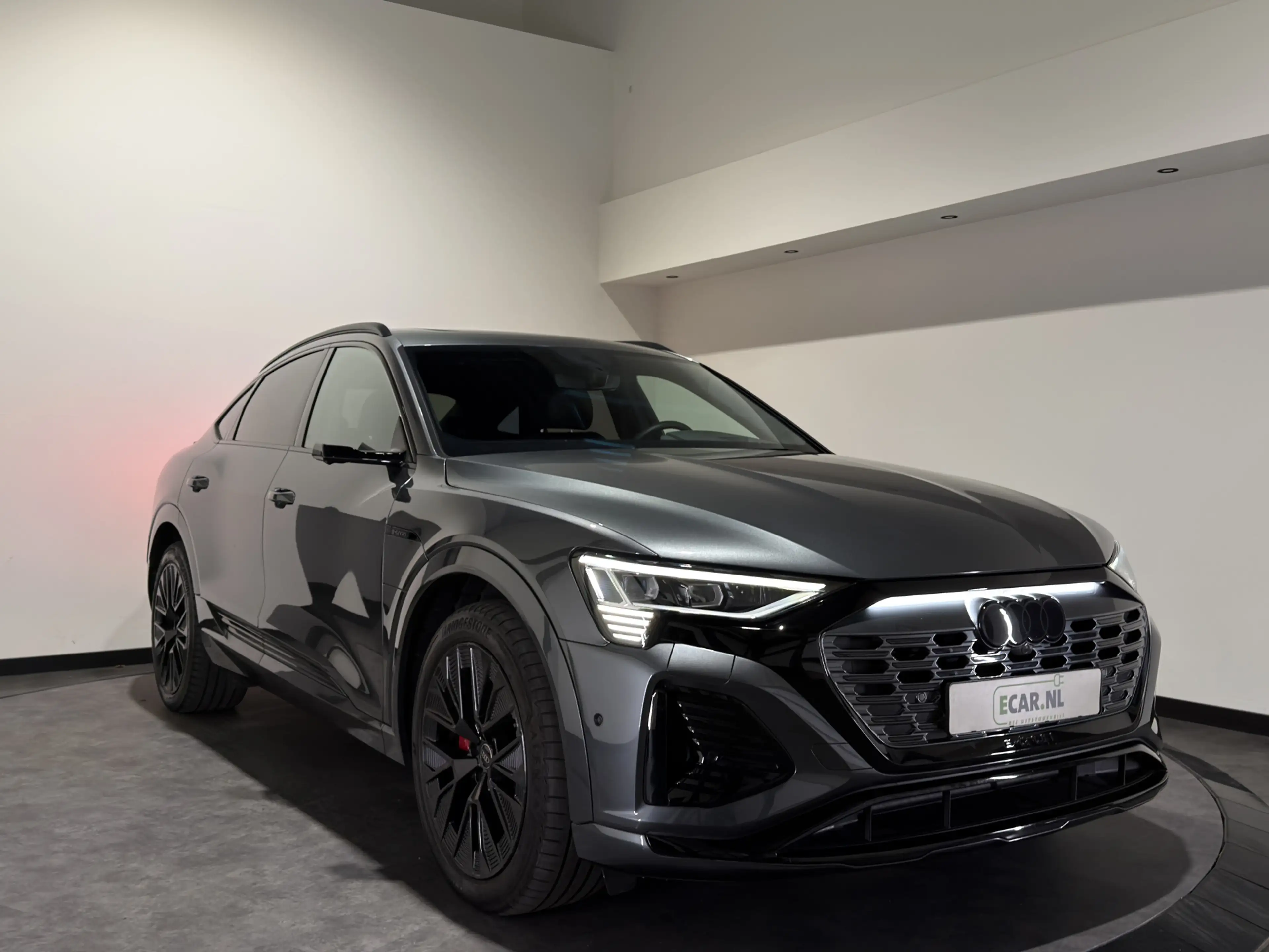 Audi Q8 e-tron Sportback 55 quattro S Edition 115 kWh | 22kW lade