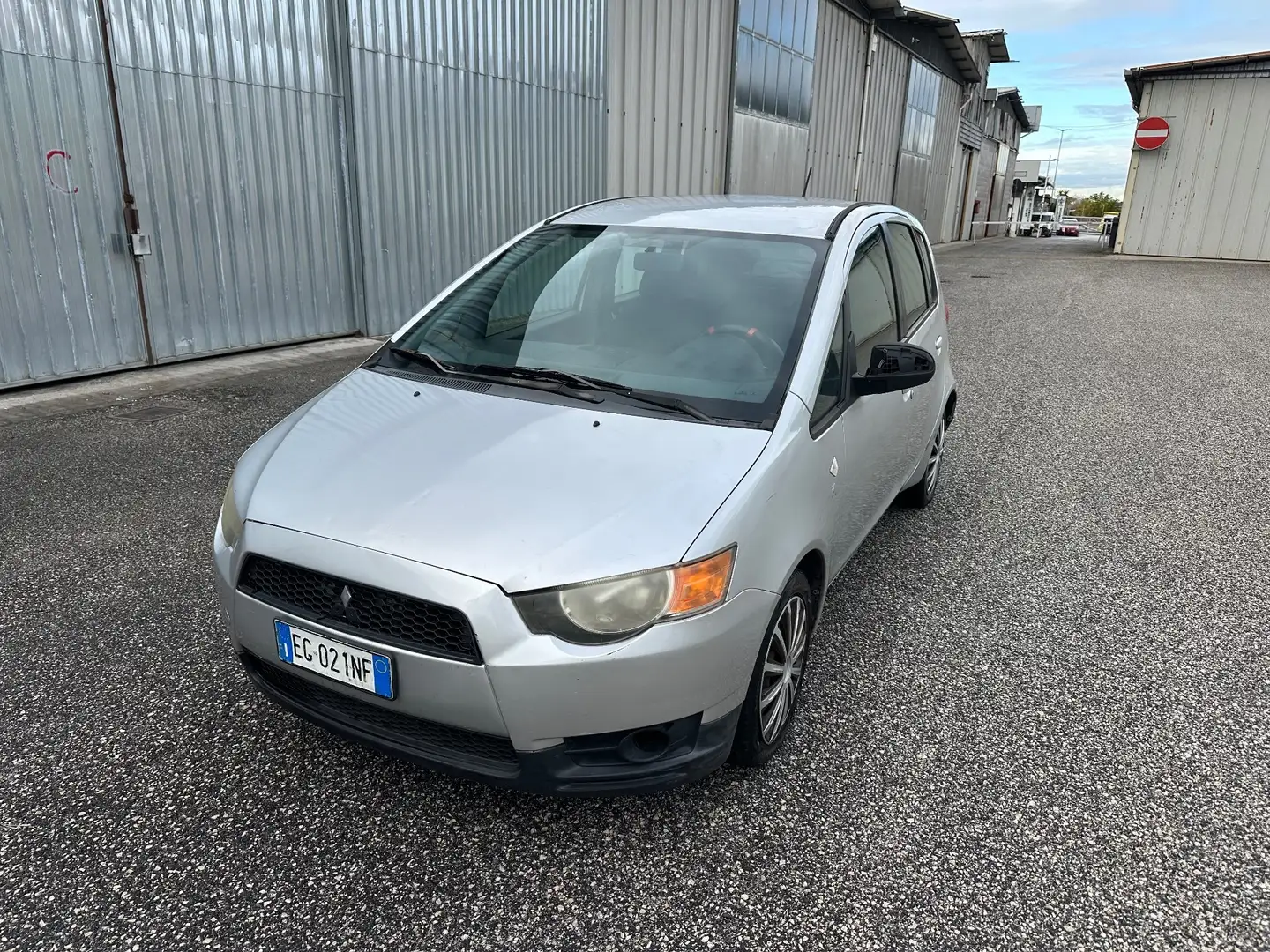 Mitsubishi Colt 1.1 12V 5p. Sound Climatic Argento - 1