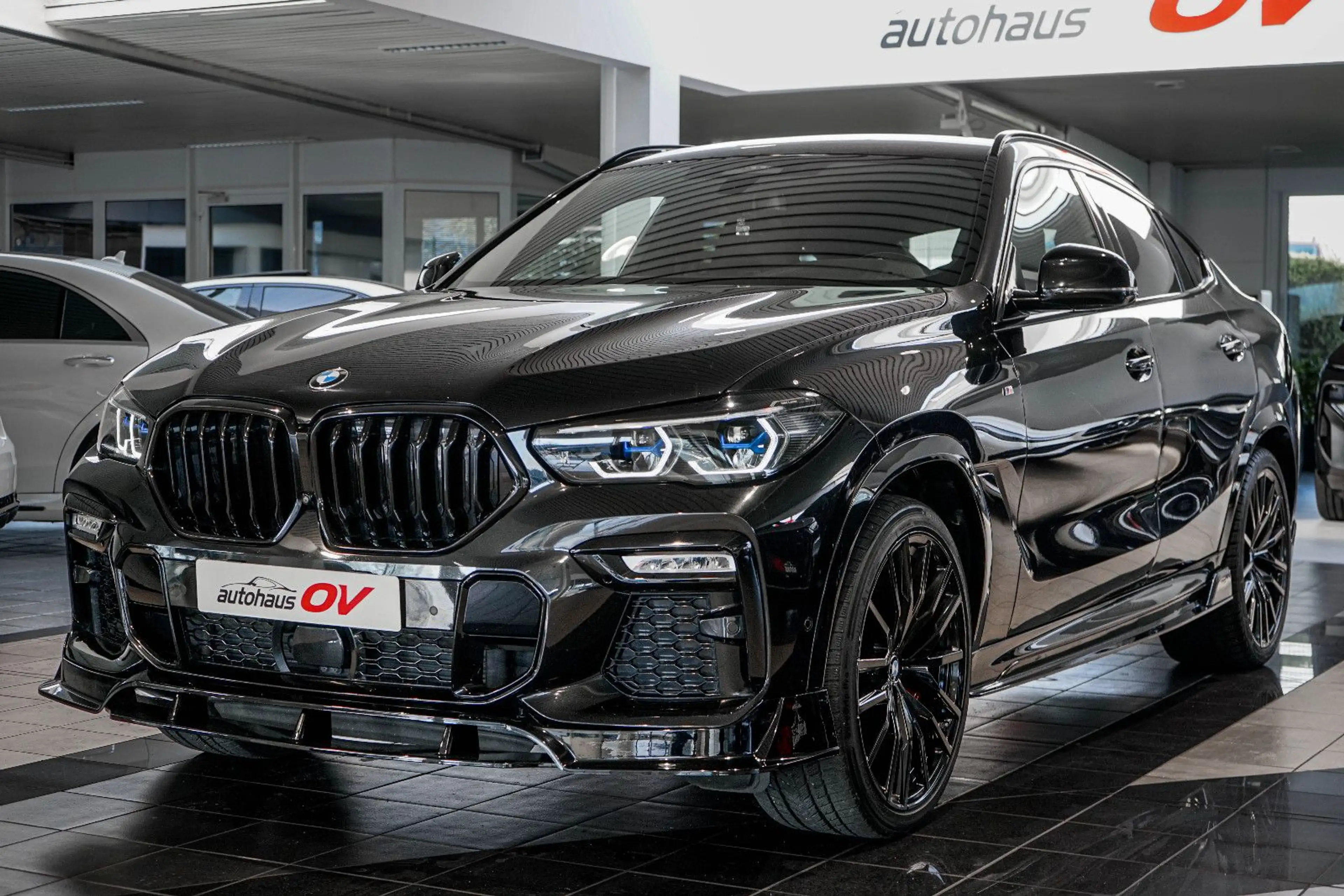 BMW X6 M i*M Sport*M Sitze*ACC*HUD*Softclo*Pano SKY — photo 14