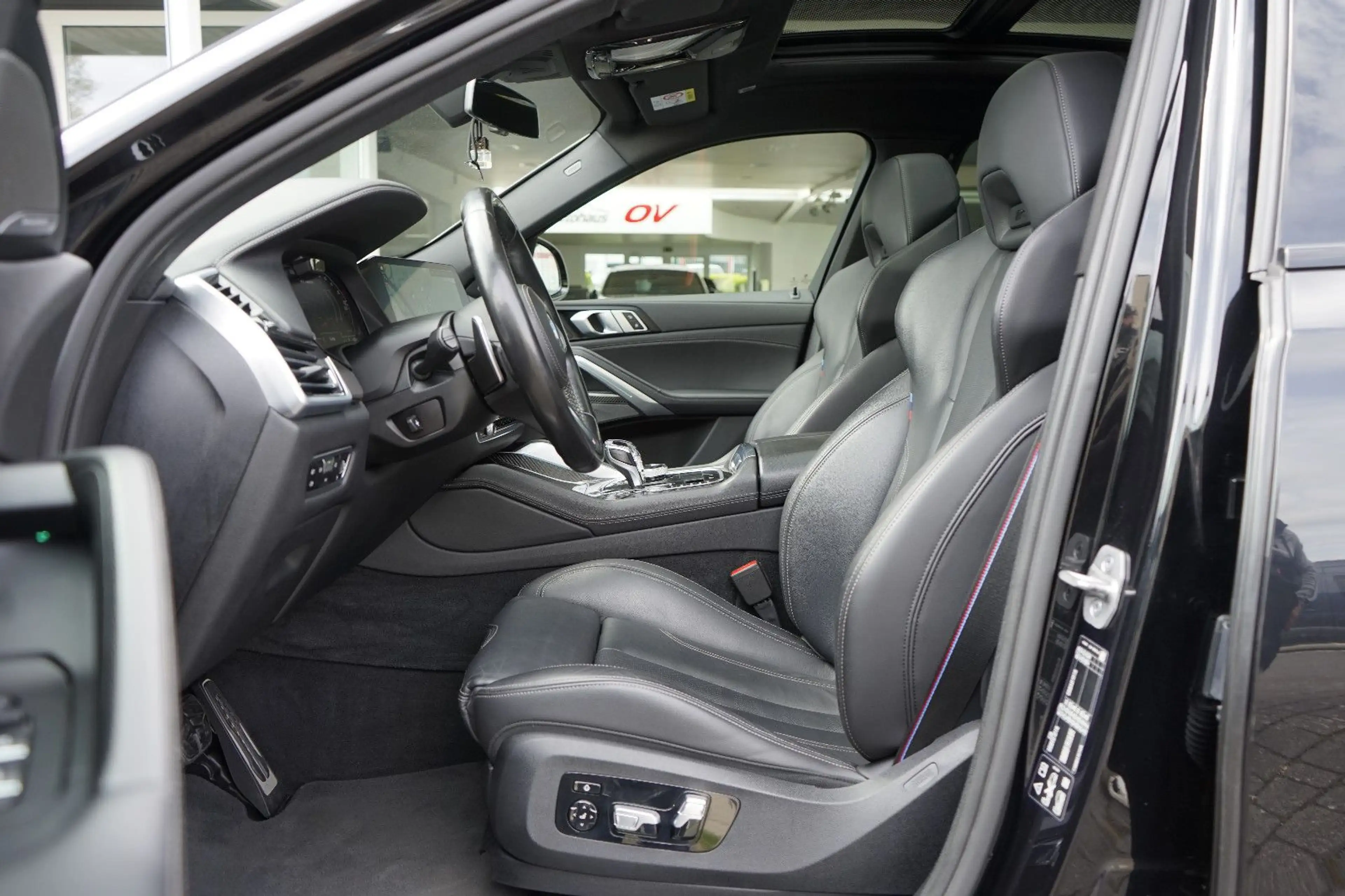 BMW X6 M i*M Sport*M Sitze*ACC*HUD*Softclo*Pano SKY — photo 6