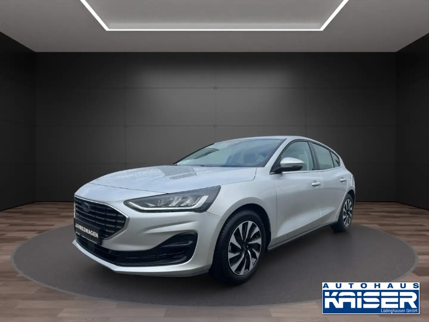 Ford Focus Titanium LED ACC SHZ LenkradHZG Kamera Silber - 1