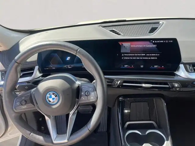 BMW Ix1 view 10