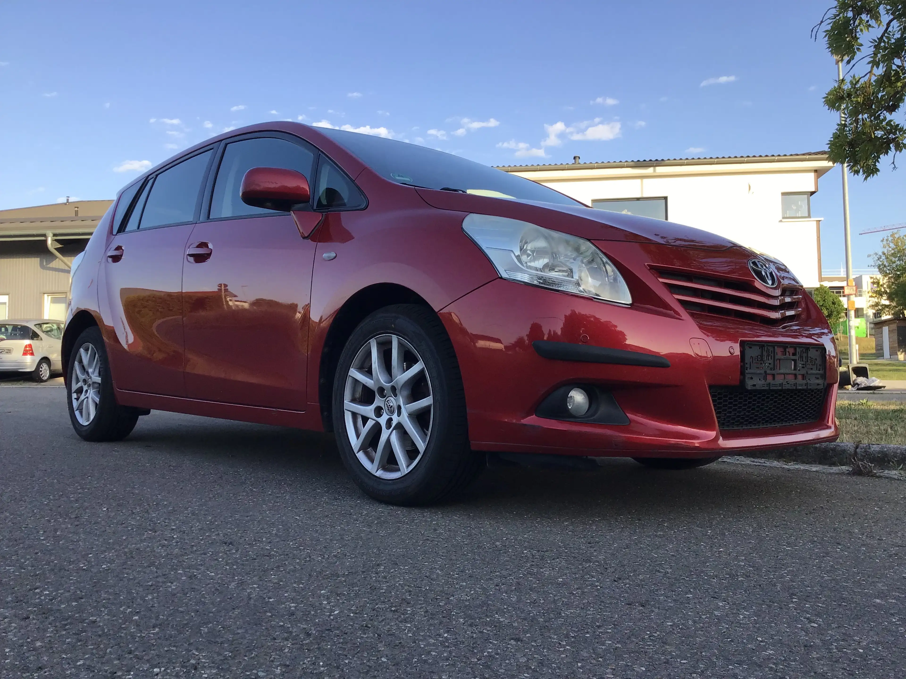 Toyota Verso Executive Kamera 7 Sitze 8-fach Tempomat Alu AHK… — photo 8