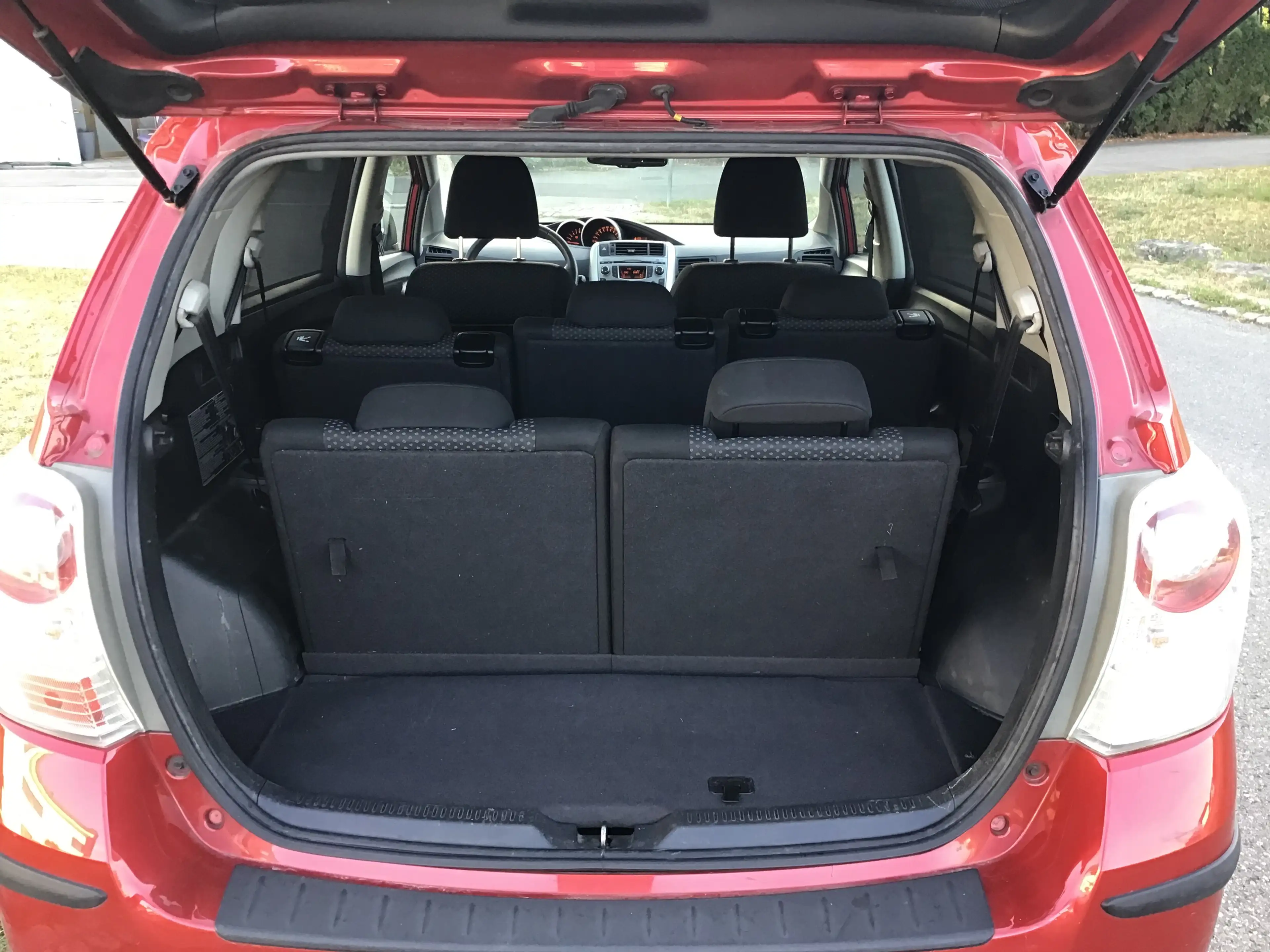 Toyota Verso Executive Kamera 7 Sitze 8-fach Tempomat Alu AHK… — photo 15