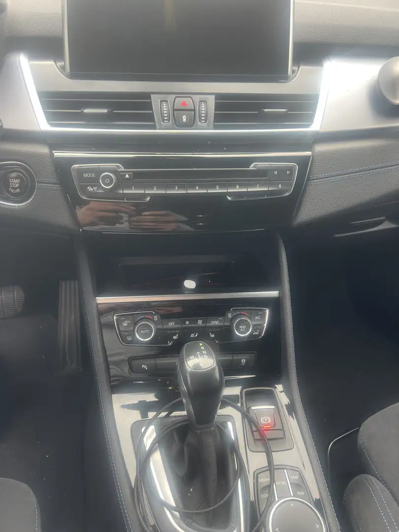 BMW 220 220d Gran Tourer xDrive Sport-Aut. - 2