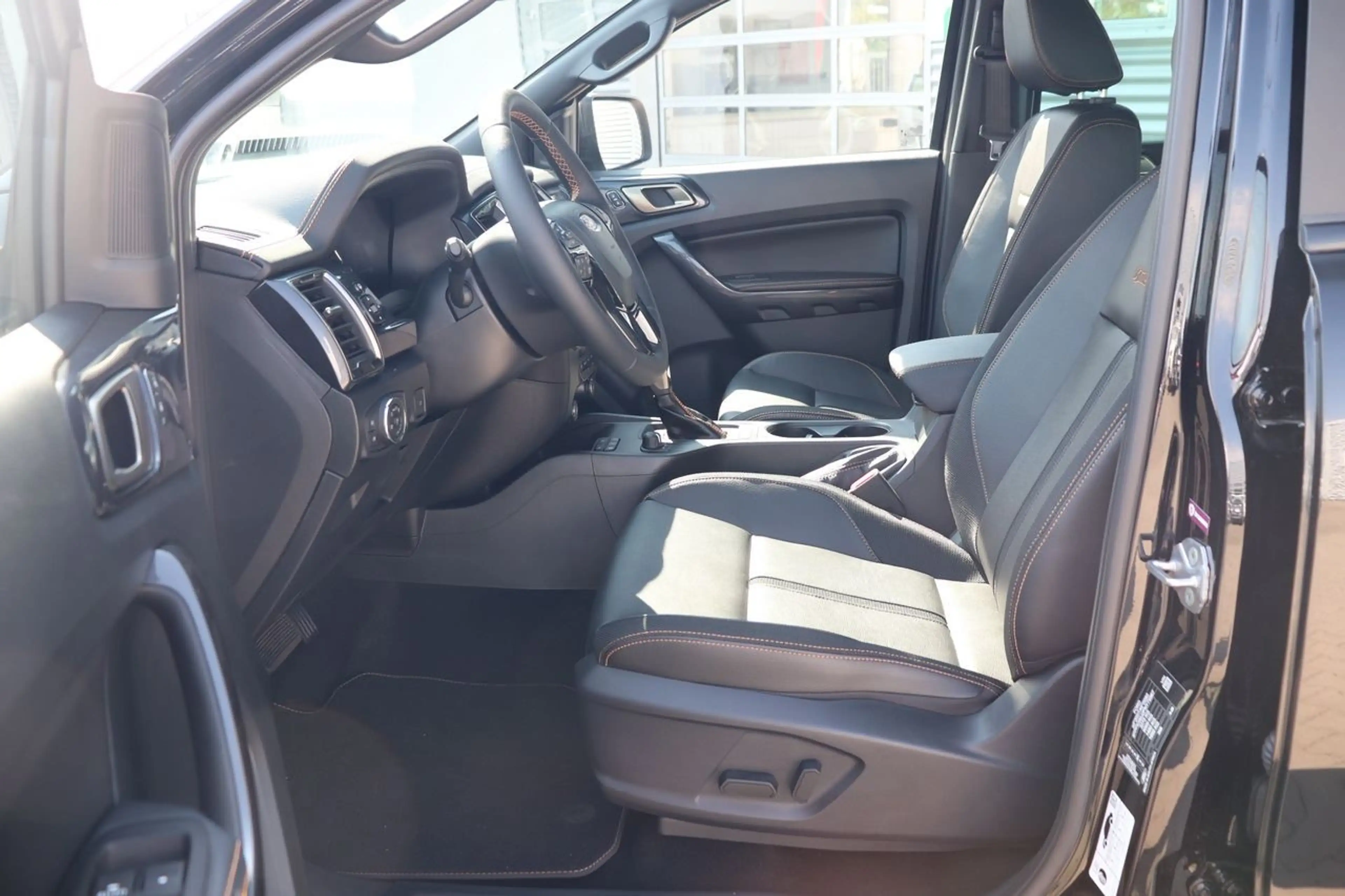 Ford Ranger 2.0 TDCi Wildtrak Doppelkabine 4x4 Navi — photo 10