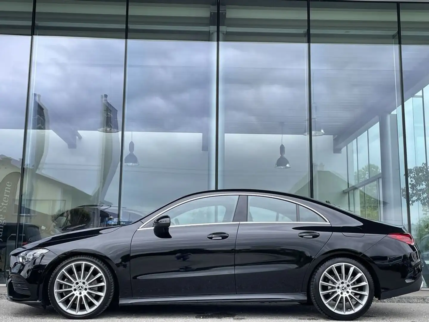 Mercedes-Benz CLA 200 d*AMG*360GRAD*MULTIBEAM*19ZOLL* Zwart - 2