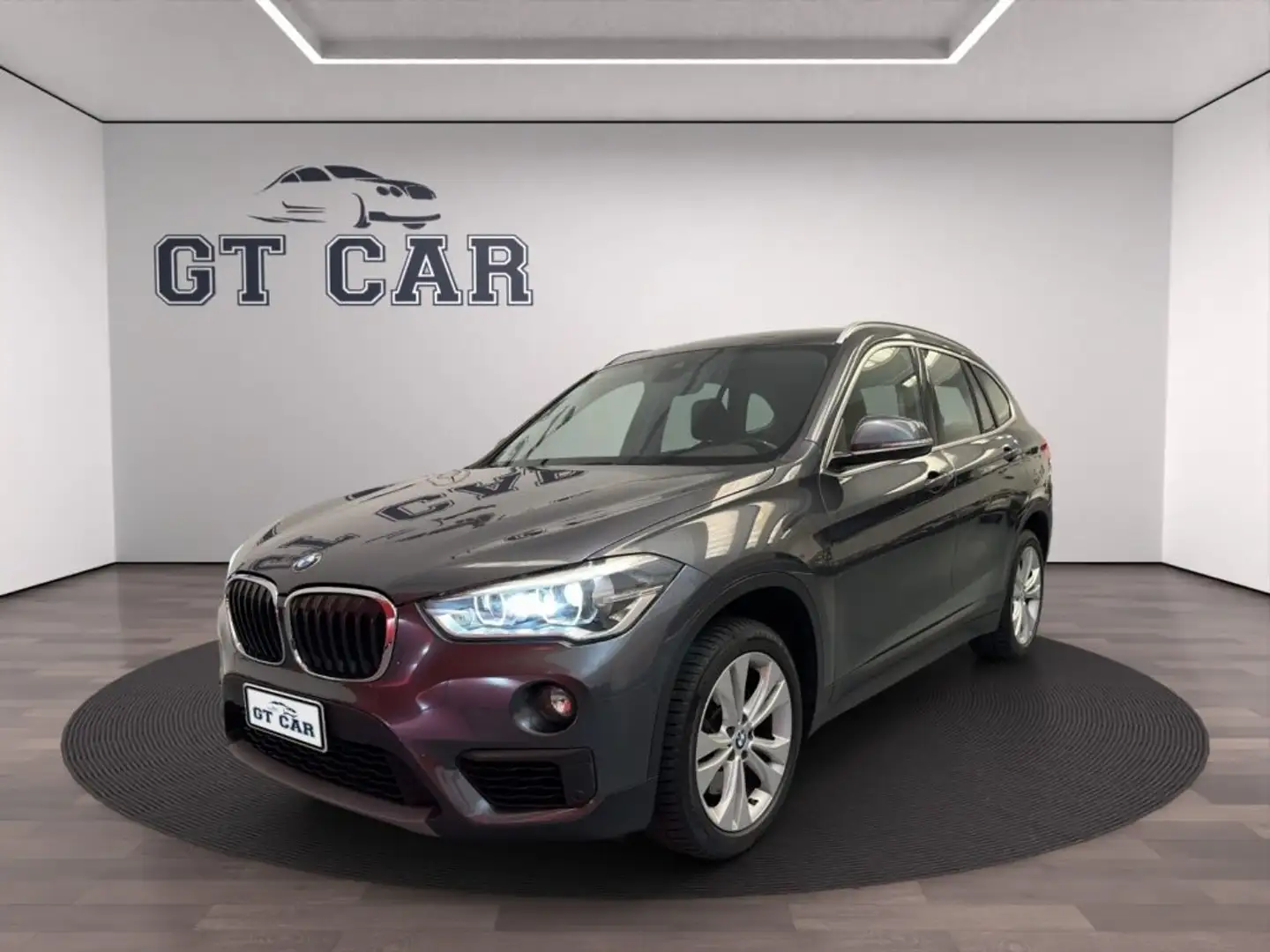 BMW X1 xDrive20d Business (con 112.142 km) Gris - 1