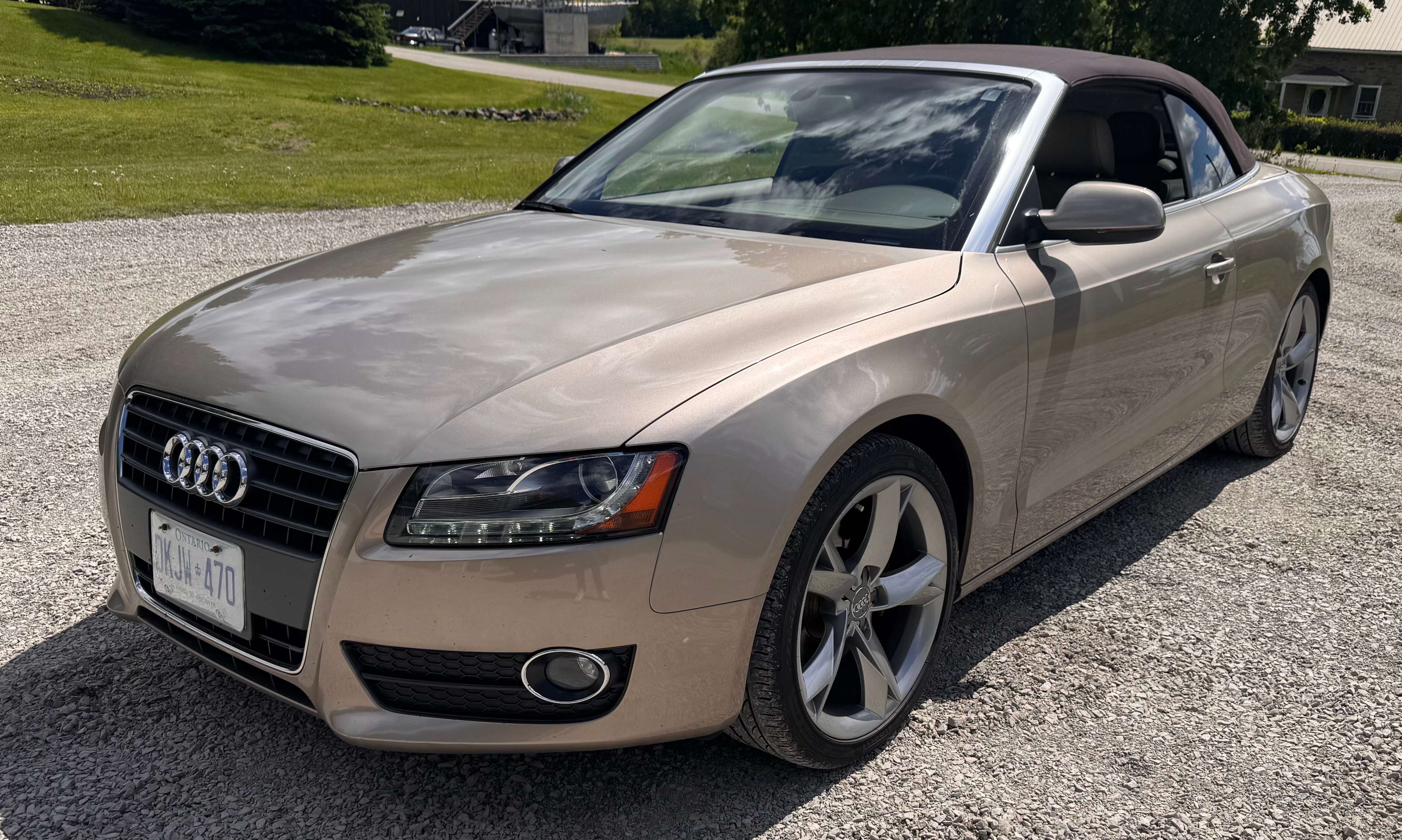 2011 Audi A5 Convertible alt 2