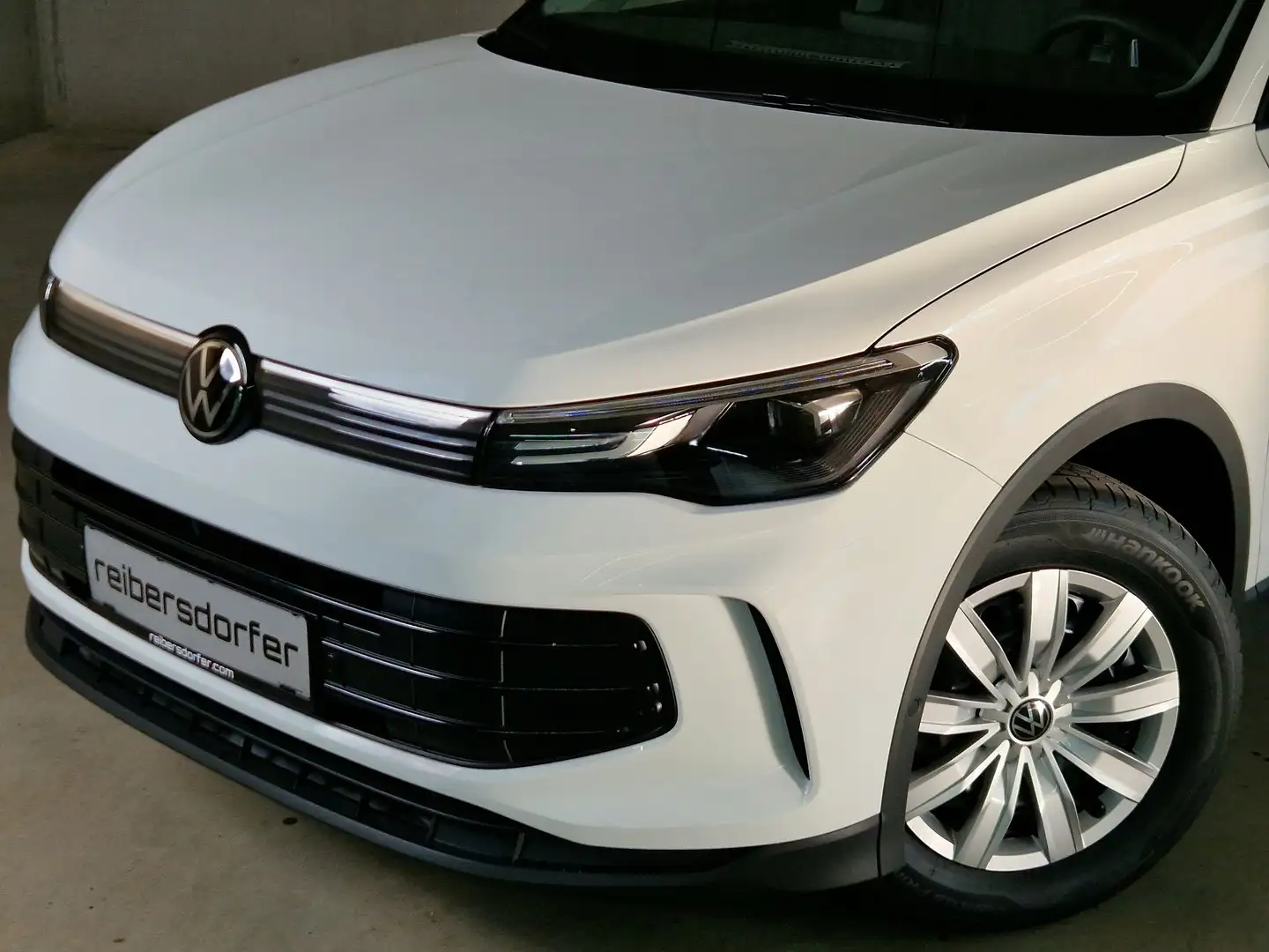 Volkswagen Tiguan 4Me eTSI DSG Weiß - 2