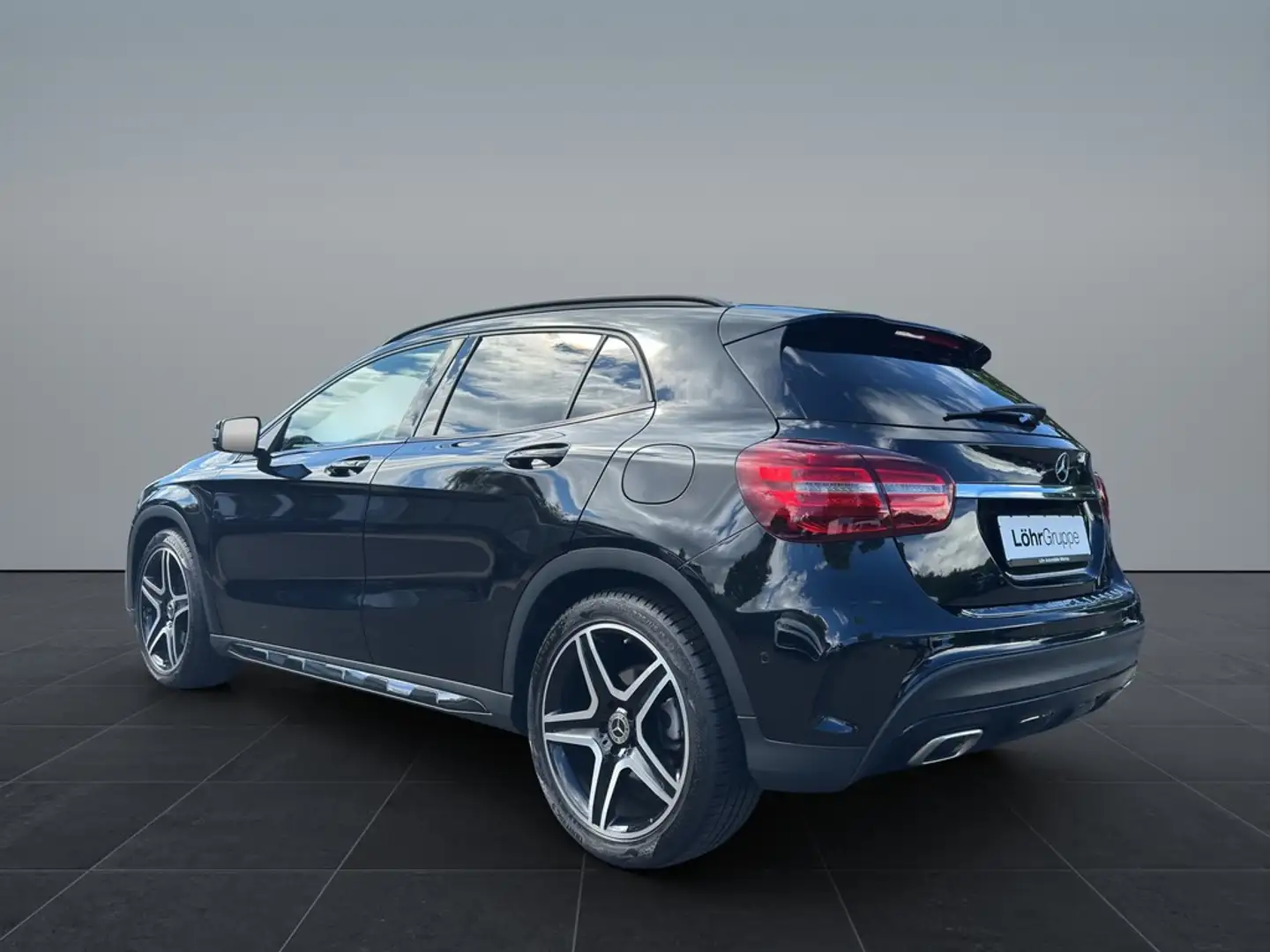 Mercedes-Benz GLA 250 AMG-Line *NIGHTPAKET*PANO*NAVI*LED* Nero - 2